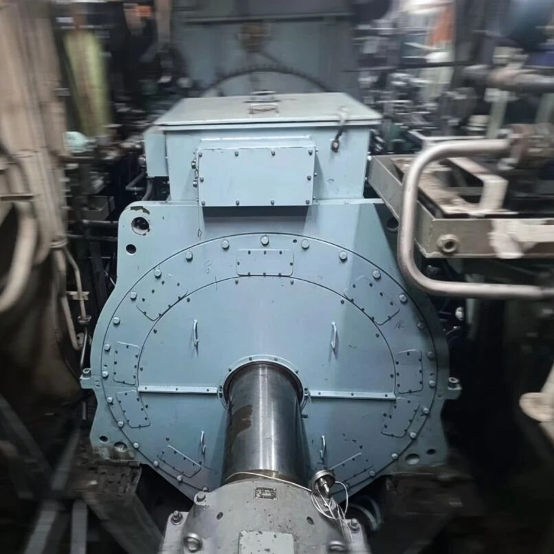 Split-Type Permanent Magnet Shaft Generator